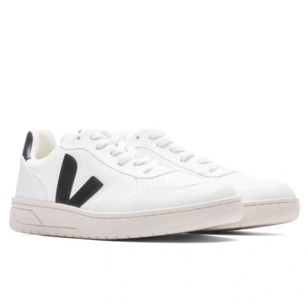 Veja size 7 in great condition - Picture 1 of 8